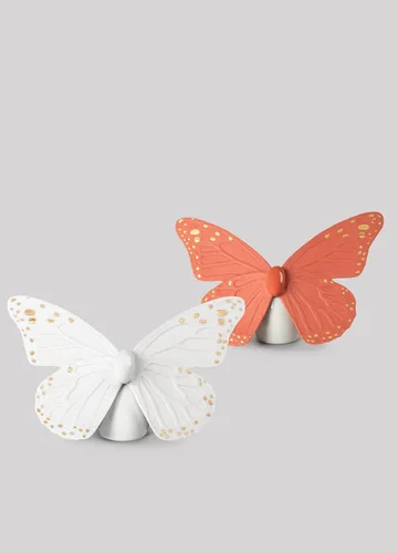 Vista 5 de LLADRÓ Figura de mariposa. Brillo dorado y blanco. Figura de mariposa de porcelana.