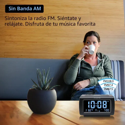 Vista 3 de DreamSky - Relojes despertadores de radio para dormitorios con respaldo de batería, números grandes y brillantes con regulador de intensidad, puerto