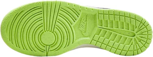 Vista 584 de Nike Kid's Dunk Low Sneaker