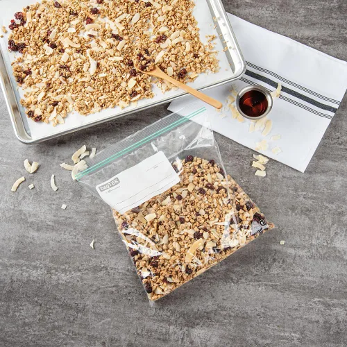 Vista 3 de Restaurantware Bag Tek - Bolsas de almacenamiento con cremallera de 1 galón, 25 bolsas desechables con cremallera, bolsas de plástico transparente a