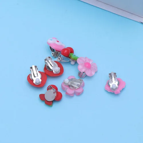 Vista 6 de Pendientes colgantes de clip en la oreja 4 pares de aretes de acrílico de dibujos animados de acrílico lindo flor de fruta fresa cereza helado