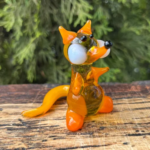 Vista 6 de Figura de zorro de cristal – Miniatura soplada a mano estilo Murano – Adorno de zorro coleccionable para estante o escritorio – Regalo
