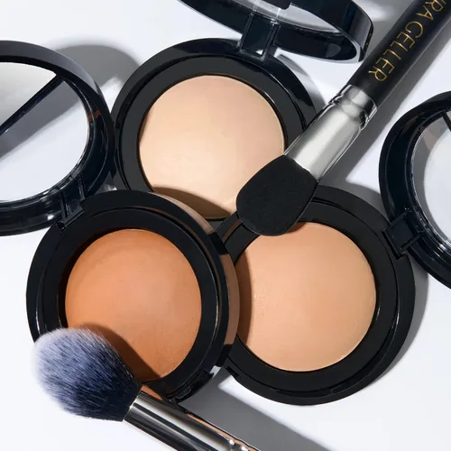 Vista 5 de LAURA GELLER NEW YORK Polvo difuminador y fijador horneado, polvo fijador de maquillaje translúcido para un acabado de enfoque suave, minimiza
