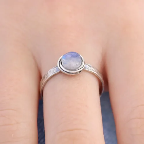 Vista 21 de Anillo de plata de ley con piedras preciosas para mujer, anillo apilable de piedra martillada, anillo de piedra natal