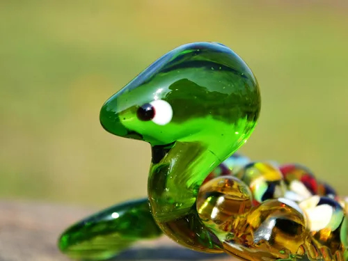 Vista 8 de Figura de tortuga de cristal verde de 3 pulgadas, miniatura soplada a mano estilo Murano, adorno de tortuga marina para tanque de acuario, estante