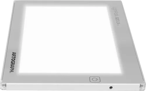 Vista 4 de Caja de luz LED delgada Artograph, 9" x 6" atenuable para dibujo y calcar, LightPad 920 LX