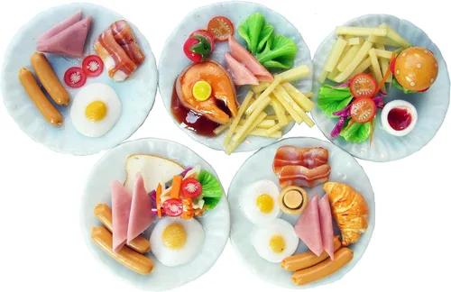 Vista 2 de Juego de 5 alimentos surtidos para casa de muñecas de desayuno (escala 1/6), salchichas, filete de salmón, tocino, hamburguesa y huevo frito