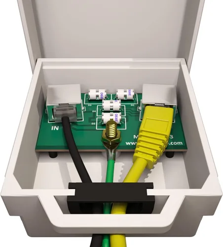 Vista 3 de Protector contra sobretensiones Ethernet para exteriores (paquete de 2) PoE+ Gigabit