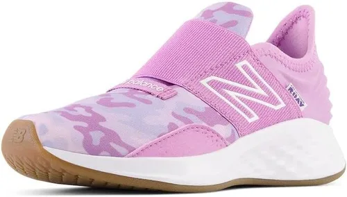 Vista 21 de New Balance Tenis unisex para bebé Fresh Foam Roav V1 sin cordones Aluminio ligero y negro.