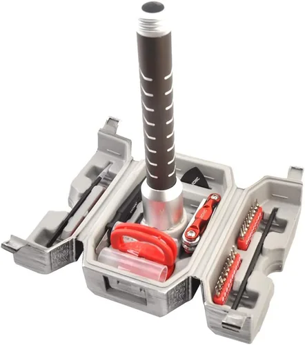 Vista 2 de Caja de herramientas, linterna y electrónica con diseño de martillo de Thor de Marvel, kit de 28 piezas con llave inglesa