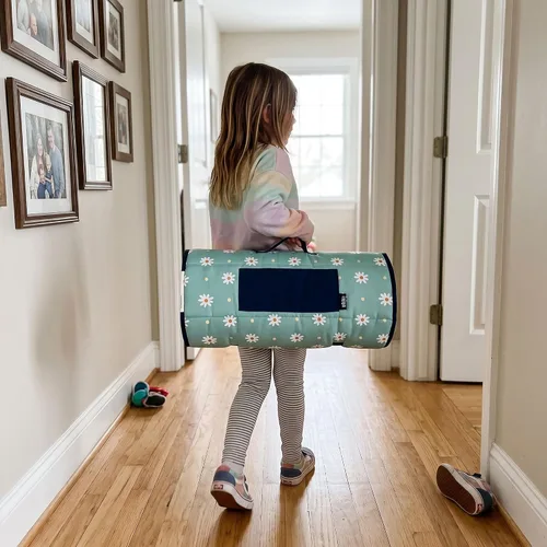 Vista 6 de Wildkin Microfiber Nap Mat for Kids 50 x 20 in all-in-one microfiber nap mat with attached blanket, removable pillow, roll-up straps and carry