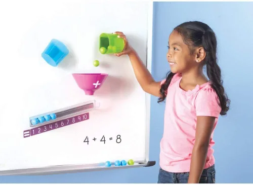Vista 2 de Learning Resources Máquina de adición magnética, juegos de matemáticas, suministros para el aula, suministros de educación en casa, 26 piezas, a
