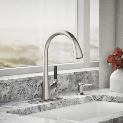 Vista 2 de Kohler K-R562-SD-VS Llave para cocina, funciona hacia abajo. Viene con despachador de jabón o loción. Hecha de inoxidable brilloso