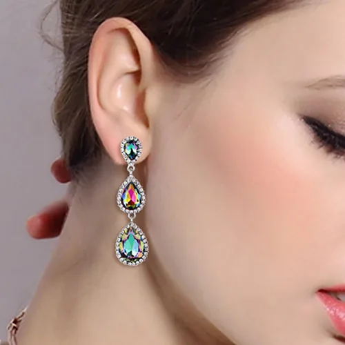 Vista 136 de EleQueen Pendientes de cristal austriaco en tono dorado para mujer, forma de pera de 2.5 pulgadas, color esmeralda