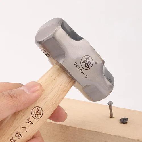 Vista 3 de Martillo octogonal de mango corto de madera maciza Pulido y textura única Cabeza de acero de alto carbono Tamaño 1LB Mini martillo FO6028B Martillo