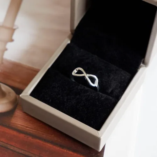 Vista 7 de Anillo infinito de amistad para mujeres, adolescentes, niñas, mejor amiga, 2 mejores amigas, mejores amigas, amigas, hermanas, promesa, mujer, ella