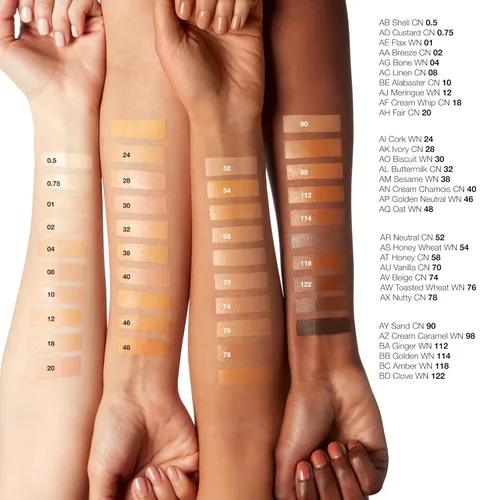 Vista 7 de Clinique Beyond Perfecting Lightweight Liquid Foundation + Concealer For Dry Combination to Oily Skin Types Full Coverage + Natural Matte Finish
