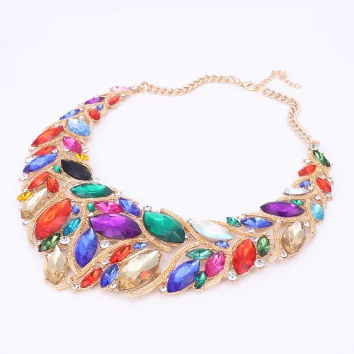 Vista 4 de Conjunto de joyería de cuentas africanas para mujer, collar y aretes de cristal
