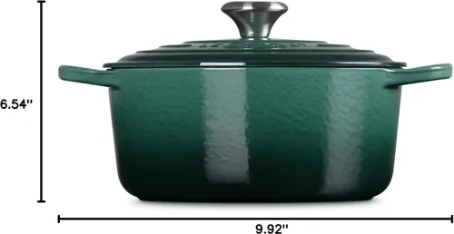 Vista 8 de Le Creuset Horno holandés redondo Signature de hierro fundido esmaltado, 4.5 cuartos de galón., Artichaut