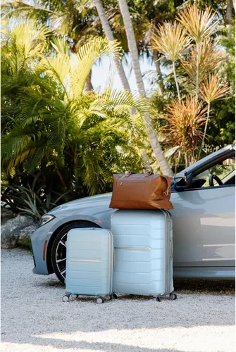 Vista 65 de Samsonite Freeform – Maleta rígida, expandible con ruedas dobles giratorias, Blanco