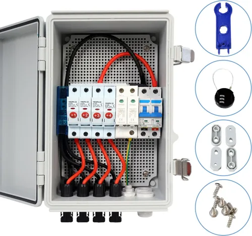 Vista 2 de Caja Combinadora Solar PV de 4 Strings con Pararrayos, Fusible de Corriente Nominal de 15A y Disyuntores 2P 63A para Sistema de Panel Solar On/Off