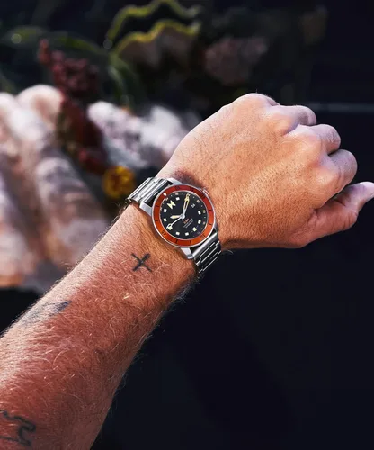 Vista 6 de MVMT Cali Diver Reloj automático para hombre