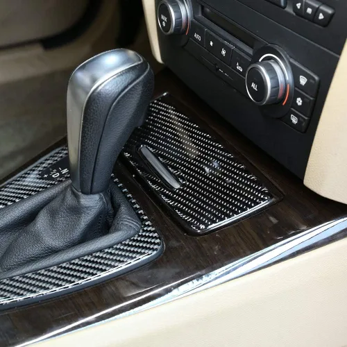 Vista 3 de YIWANG - Pegatinas de fibra de carbono para encendedor de cigarrillos de coche, para BMW Old 3 Series E90 E92 2005-2012