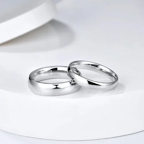 Vista 2 de KAMASATO Anillos de acero inoxidable de 0.157 in y 0.236 in para mujeres y hombres, cúpula llana de alto pulido, plataoro, alianza de boda