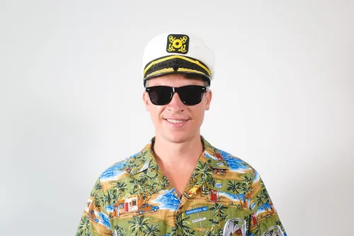 Vista 7 de Woodies Gafas de sol clásicas polarizadas de madera de ébano negra Wayfarer con lente TAC para hombres y mujeres, 100% protección contra rayos