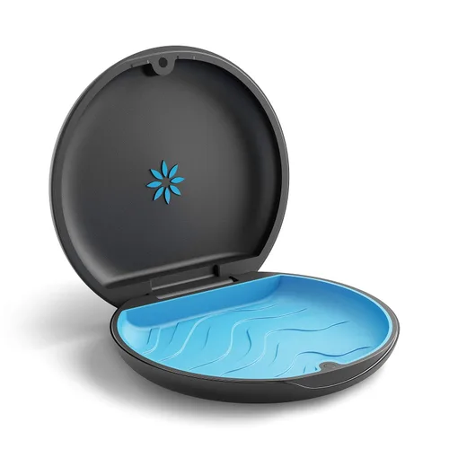 Vista 2 de Estuche para alineador y retenedor Invisalign, Porta retenedor Oso
