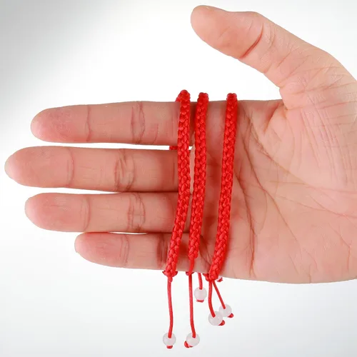 Vista 7 de Yolev 24 pulseras de cuerda roja con amuleto de protección de cordón rojo, hechas a mano, pulsera de la amistad anudada, cábala de la suerte