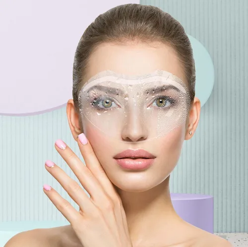 Vista 2 de BRAWNA Paquete de 100 viseras protectoras de ducha con bolsa de organza rosa para extensiones de pestañas, microblading, laminación de cejas