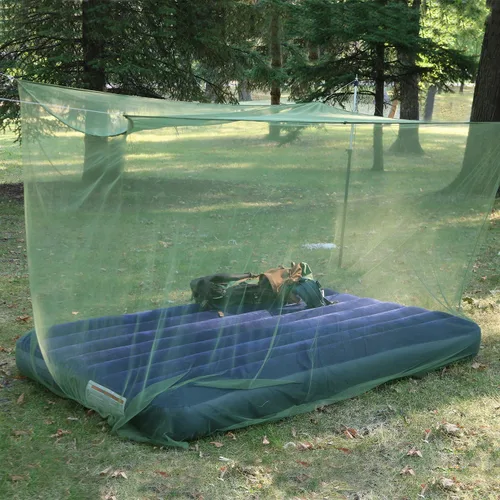 Vista 3 de Coghlan's Hiker's Rectangular Mosquito Net