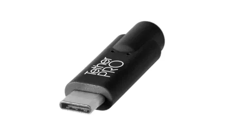 Vista 3 de Tether Tools TetherPro - Cable USB 3.0 USB-C para transferencia rápida y conexión entre cámara y computadora Negro no reflectante 15 pies