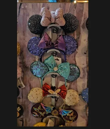 Vista 2 de Paquete de 4 soportes de pared para orejas de ratón de Disney