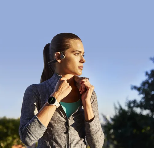 Vista 6 de Garmin Forerunner 245 Music GPS Running Smartwatch, con música y funciones de correr y entrenamiento, banda negra