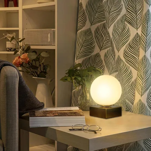 Vista 4 de FLORNIA Lámpara de mesa con forma de globo, moderna lámpara de mesa redonda industrial, lámpara de mesa de noche única con pantalla de vidrio y base