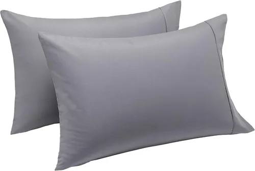 Vista 3 de Amazon Basics Juego de 2 fundas de almohada estándar, ligeras, súper suaves y de fácil cuidado, color gris oscuro, 30 pulgadas de largo x 20