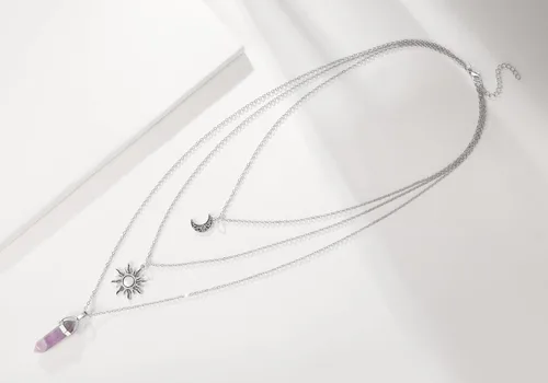 Vista 16 de Collar gótico de sol y luna para mujer, collares con colgante de cristal, accesorios Y2K, collar de luna creciente en capas para mujer, collar