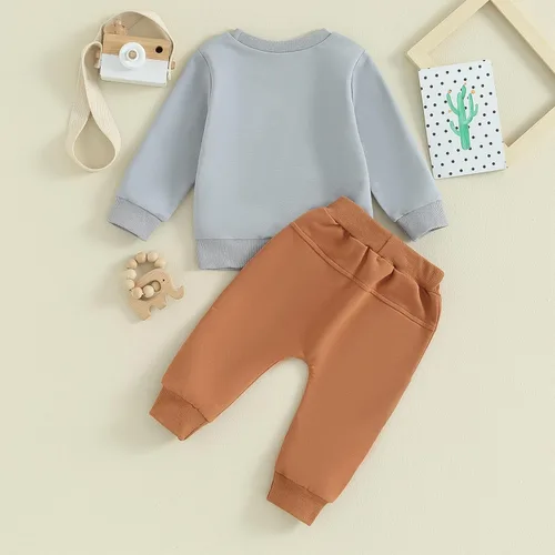 Vista 2 de Conjunto de sudadera de manga larga con estampado de vaca para niños pequeños, ropa de otoño de 2 piezas