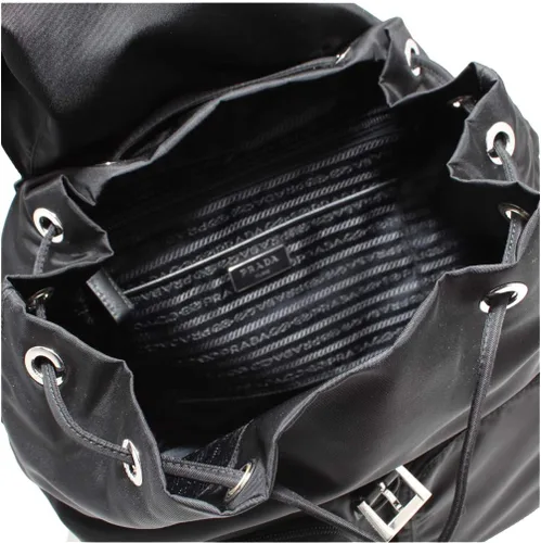 Vista 4 de Prada 1BZ005 - Mochila unisex de nailon negro Tessuto