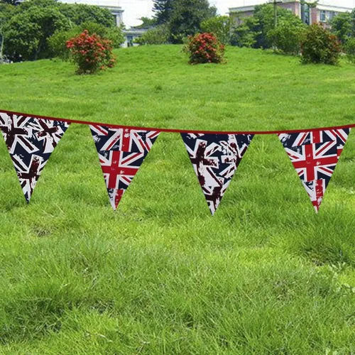 Vista 6 de Bandera de lona de 12 pies de largo con 12 banderas triangulares, banderines británicos, decoración de fiesta, bandera patriótica británica