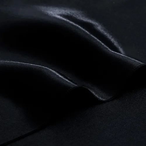 Vista 6 de Aormenzy Paquete de 60 Servilletas de Satén Negro de 17 x 17 Servilletas Sedosas, Servilletas de Tela para Fiestas Servilletas Cuadradas de Satén