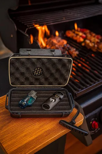 Vista 3 de F.e.s.s FESS Trident - Juego de regalo para humidor de cigarros de viaje, impermeable, con 3 sopletes/corte en V
