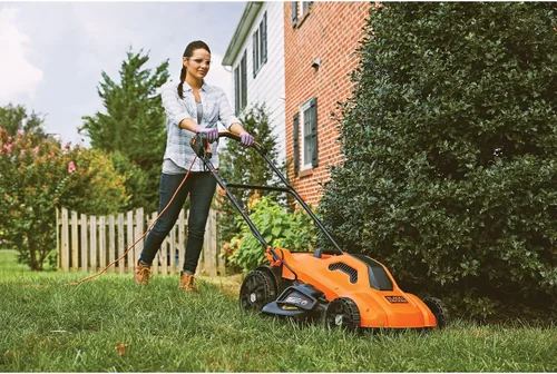 Vista 7 de BLACK+DECKER Cortacésped eléctrico con cable, 13 amperios, plataforma de corte de 20 pulgadas, ajuste de altura de 6 ajustes, almacenamiento