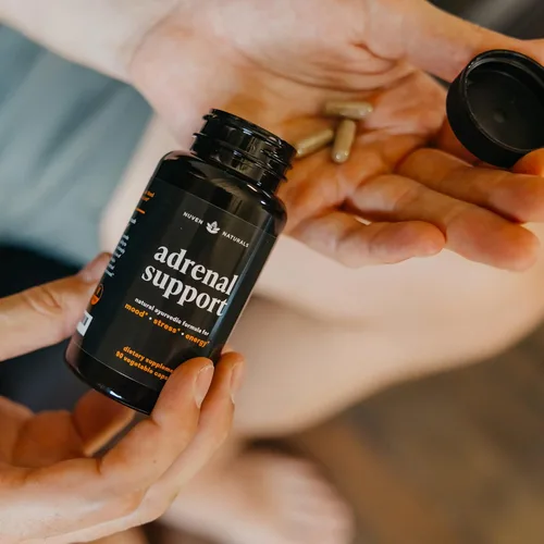 Vista 6 de Nuven Naturals Apoyo suprarrenal - Manager de cortisol y suplementos de apoyo suprarrenal con extracto de ashwagandha, Rhodiola Rosea, albahaca