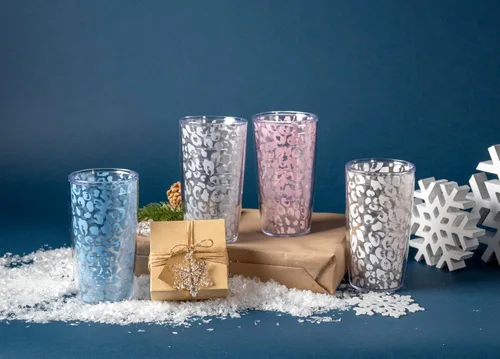 Vista 2 de Tervis Leopard Collection - Vaso aislado de doble pared hecho en Estados Unidos mantiene las bebidas frías y calientes, 16 onzas, paquete de 4