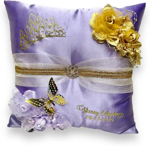 Vista 17 de Almohada para zapatos de quinceañera, azul, hecha a mano y personalizada para ti.