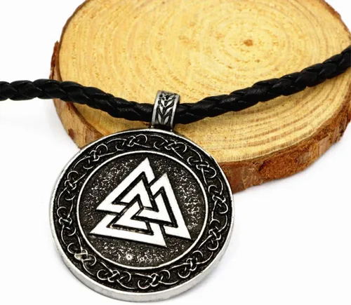 Vista 4 de Leprato Collar vikingo nórdico, amuleto de runa vikinga nórdica, dije de amuleto vikingo, regalo de joyería para hombres y mujeres