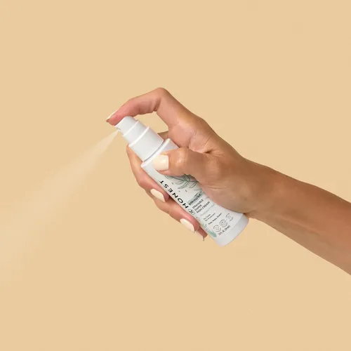 Vista 6 de The Honest Company Paquete de crema en aerosol para la dermatitis del pañal + jabón calmante para la parte inferior del bebé, hipoalergénico